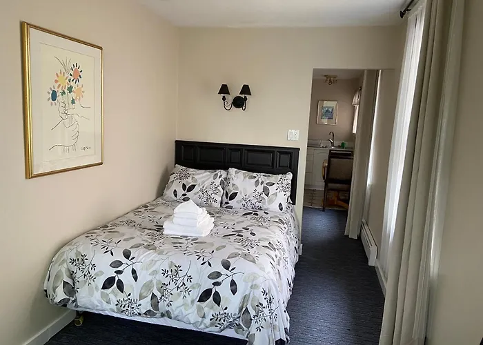 Douglas Guest House